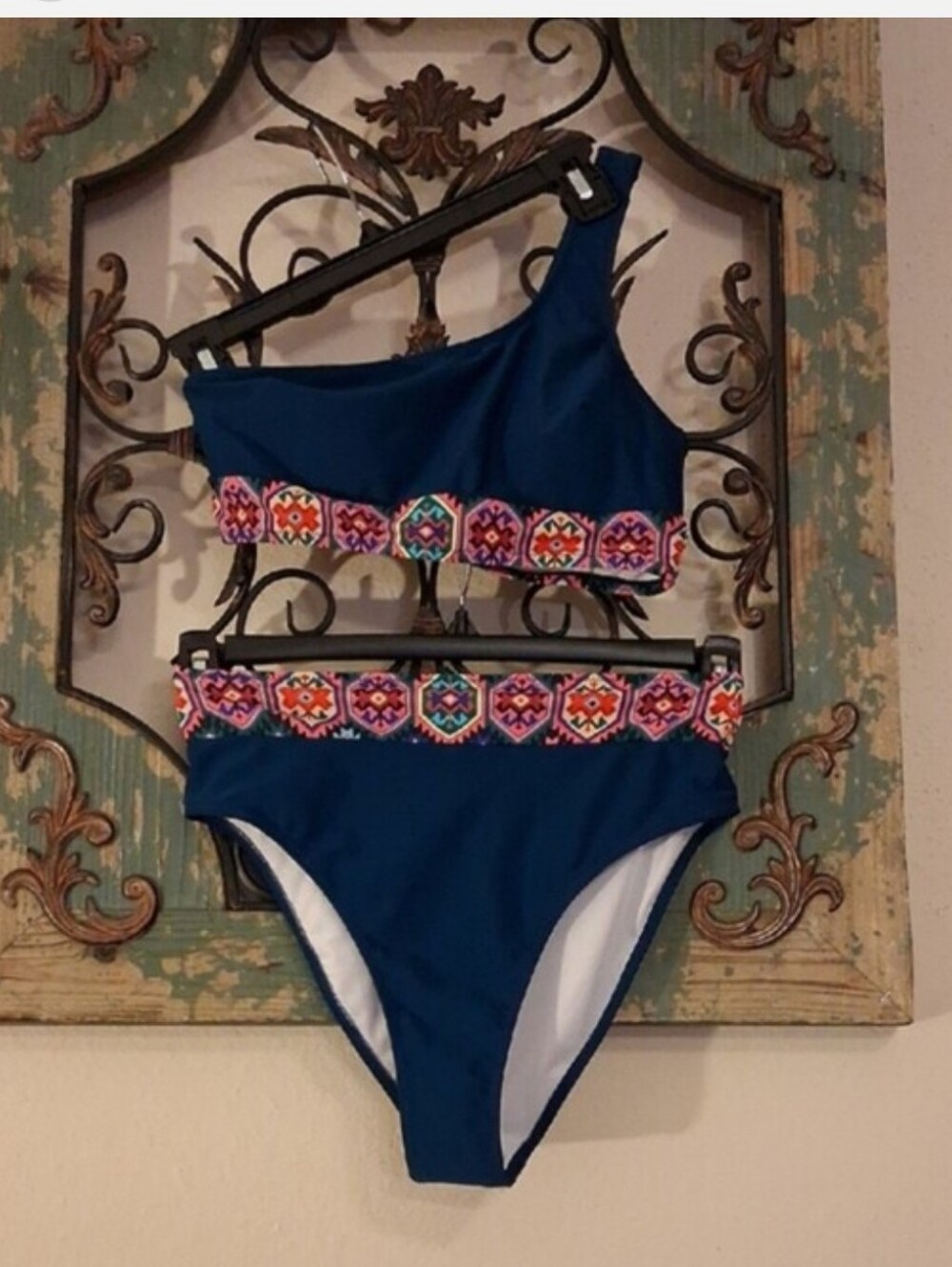Cupshe Navy One-Shoulder Bikini with Multicolor Aztec Band. NWOT Size Small